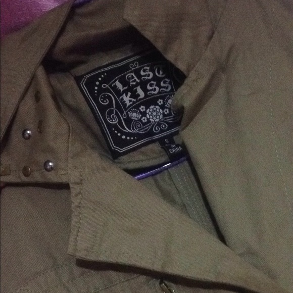 Jacket - Picture 2 of 3